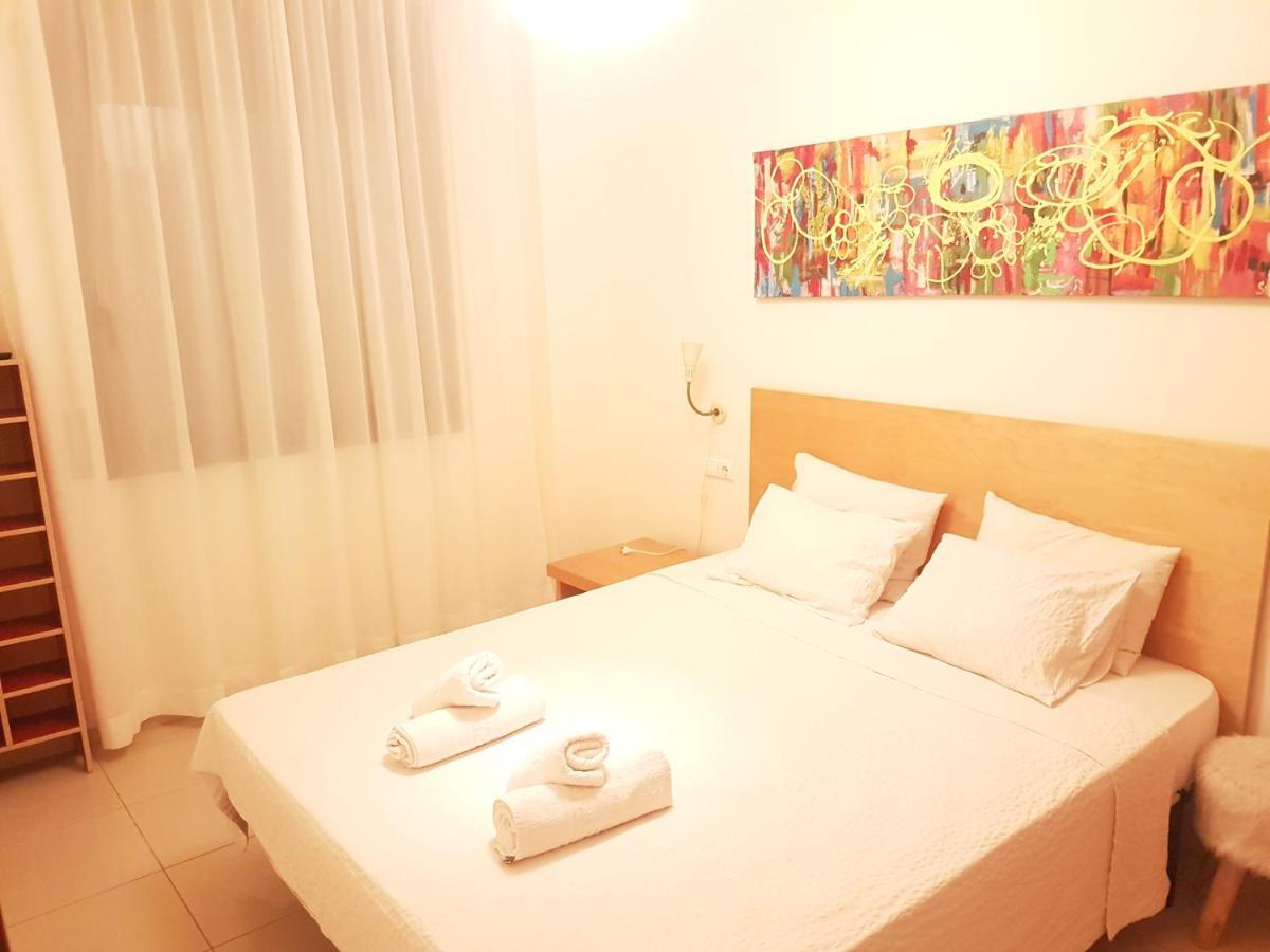 Beautiful Apartment 75M2 With View At The Beach, Pool, Parking Roses Kültér fotó